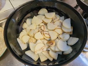 土豆炒柿子椒的做法 步骤3