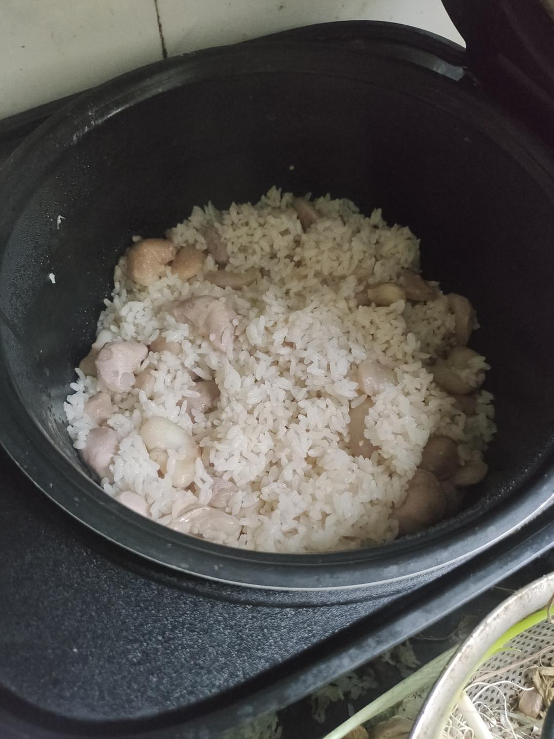 菱角饭（好吃的不要不要的