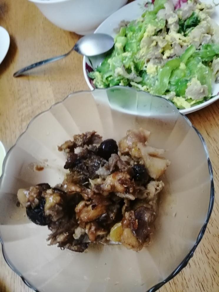 椰汁焖鸡的做法