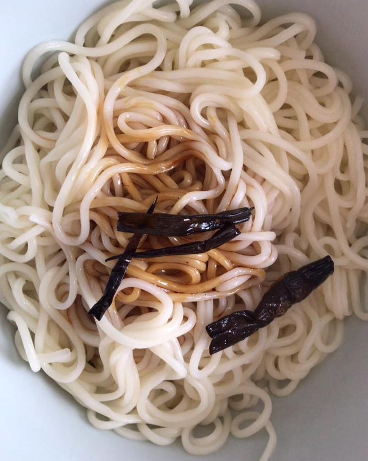 简单好吃的葱油面
