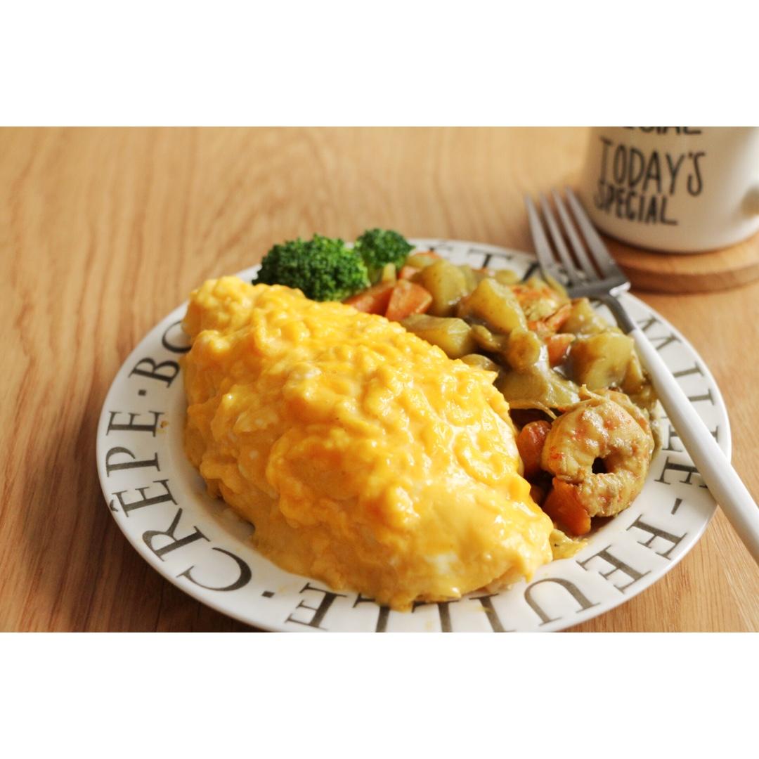 奶香鸡肉咖喱蛋包饭