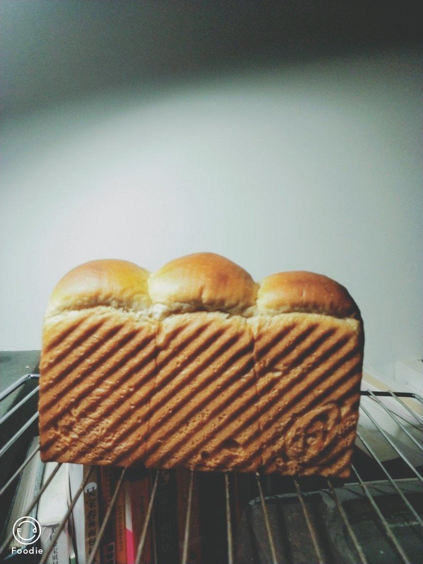 黑芝麻奶酪吐司