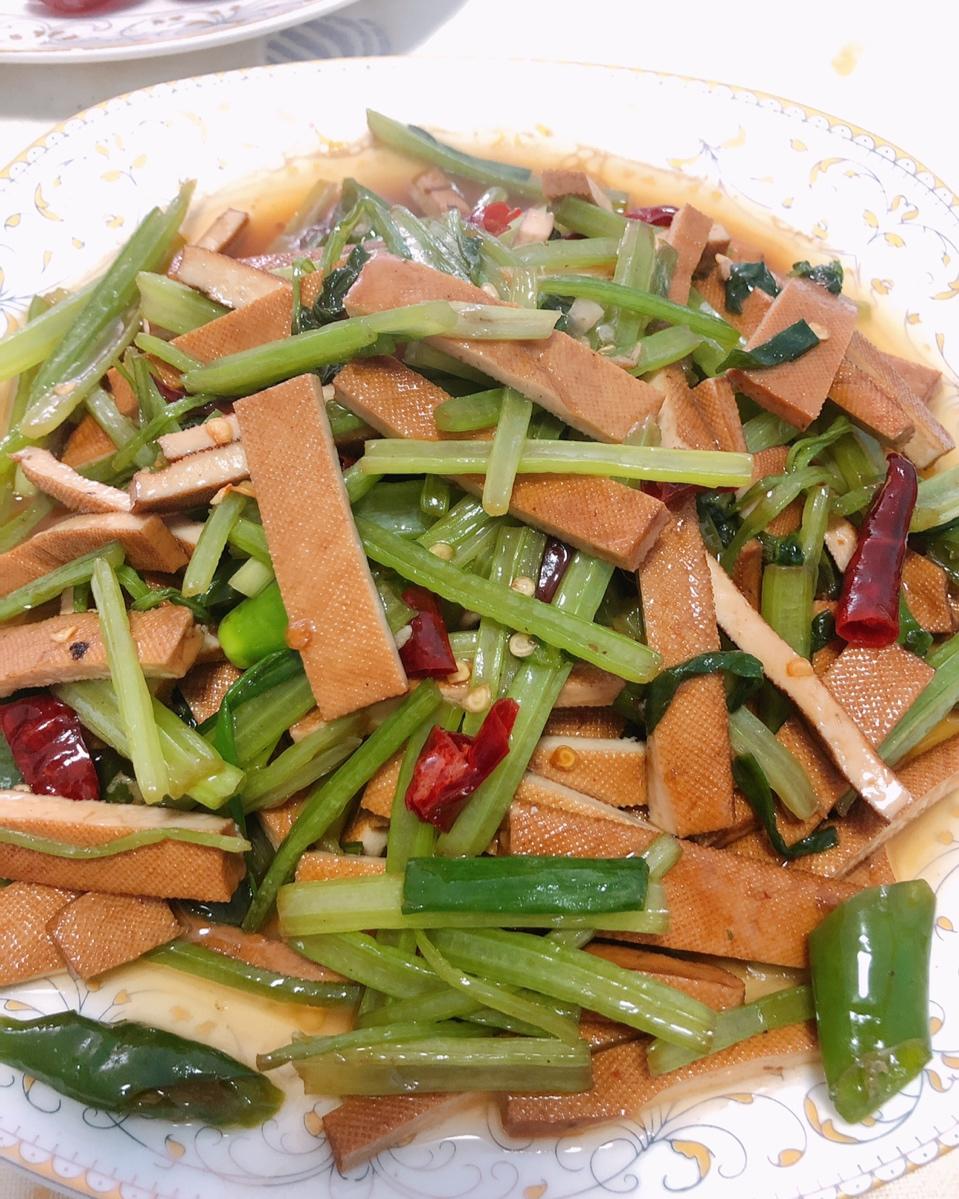 西芹炒豆干