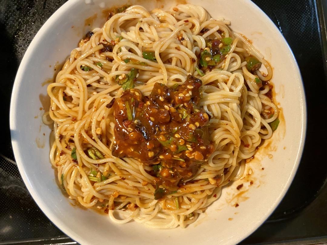 好吃到舔盘的拌面秘方，太销魂了！🍜
