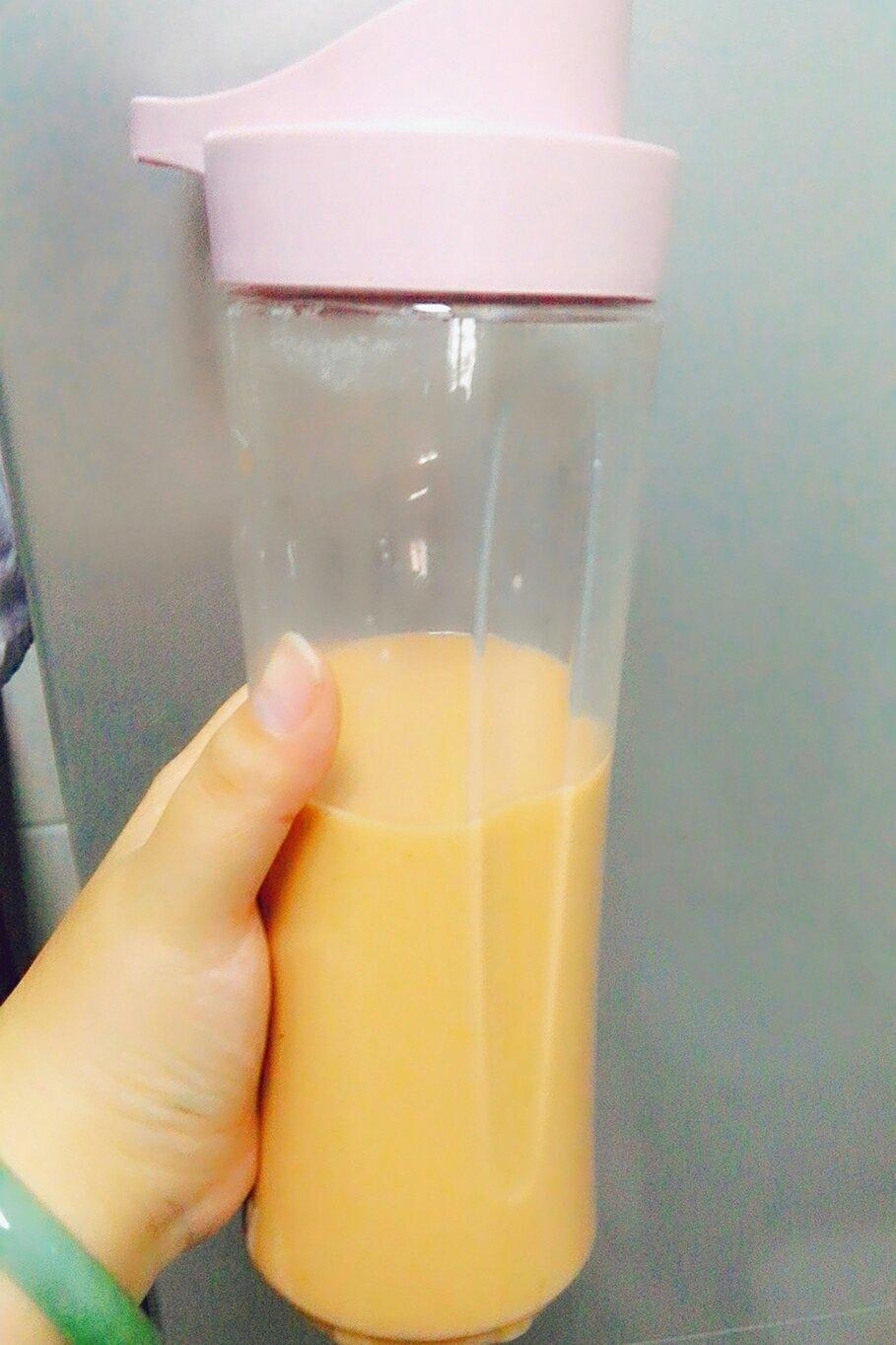 浓浓的锅煮奶茶