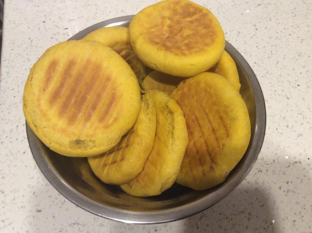 南瓜红豆沙面饼