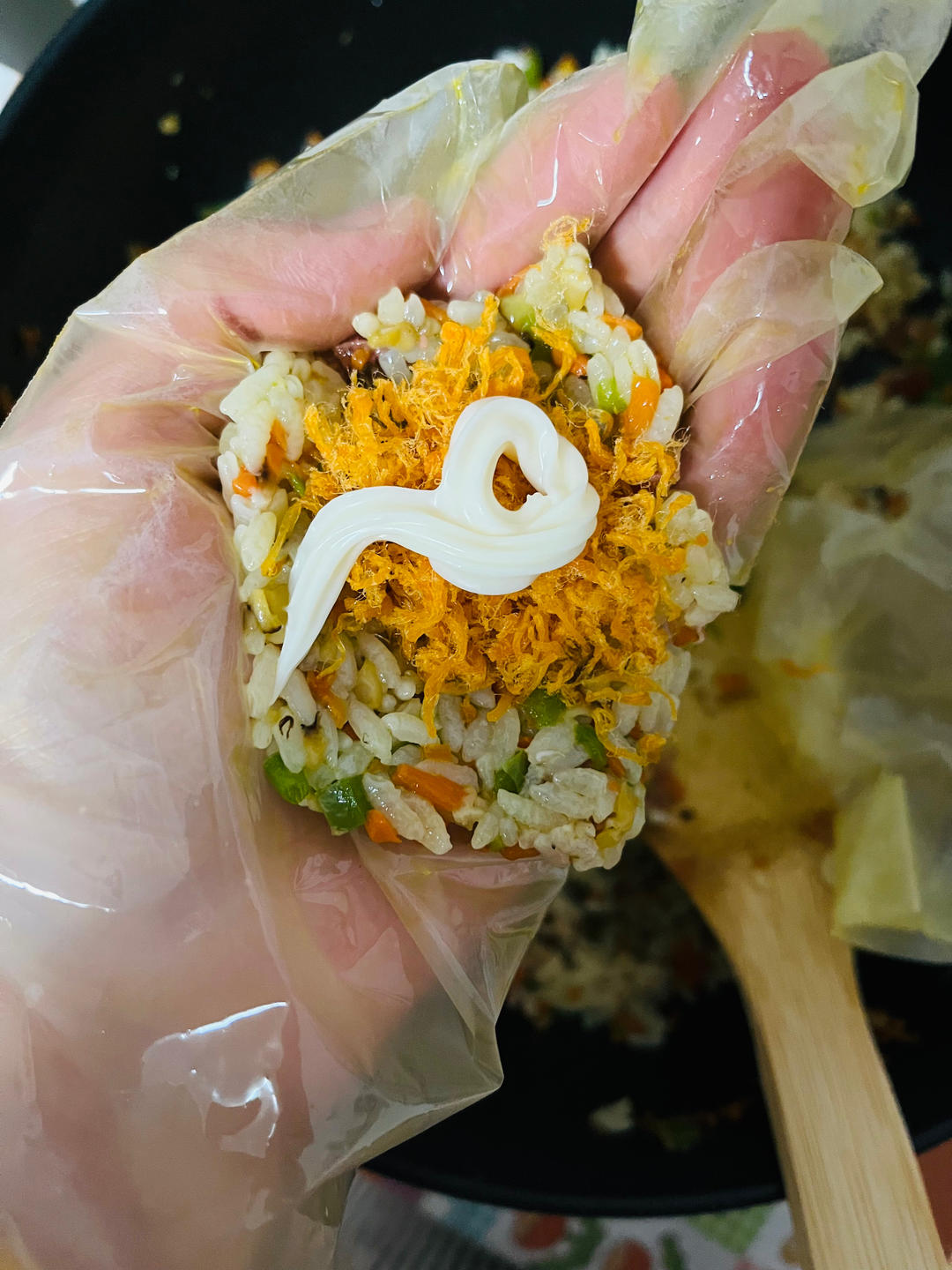 小盆友超爱的肉松饭团子