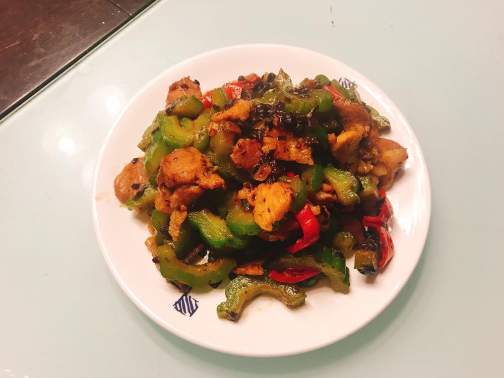 豆豉苦瓜炒肉