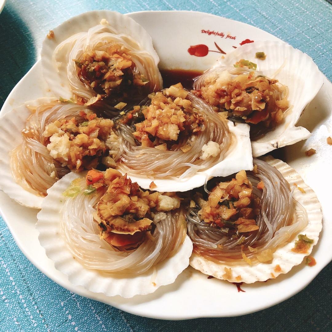 蒜蓉粉丝蒸扇贝（清晰图片步骤讲解）