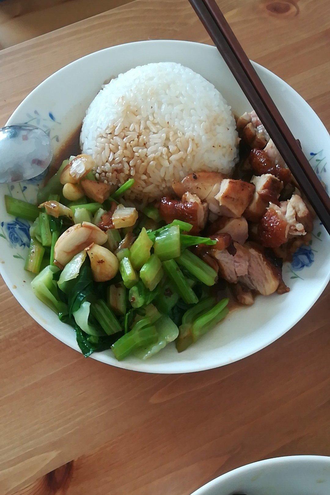 手机用户2804_m36c做的黑椒鸡腿饭