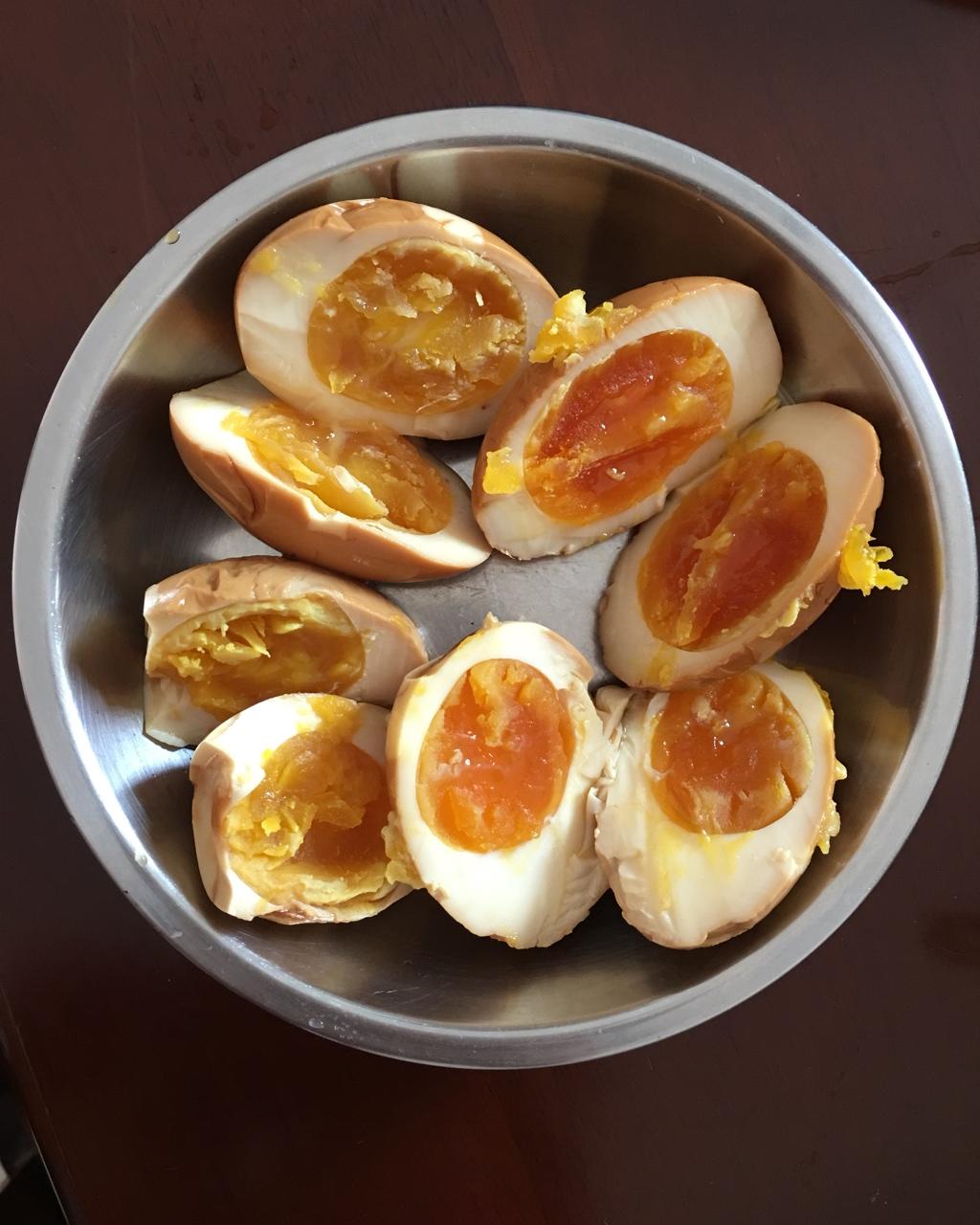 手机用户尝试者做的酱油泡蛋【附个人最爱水煮蛋煮法】