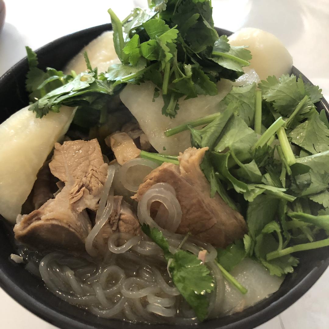 羊肉炖白萝卜