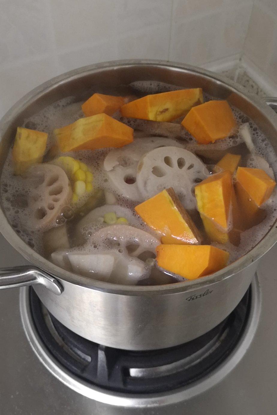 香菇玉米素蔬养生汤 没难度