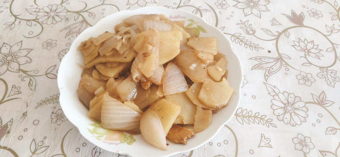 洋葱炒土豆