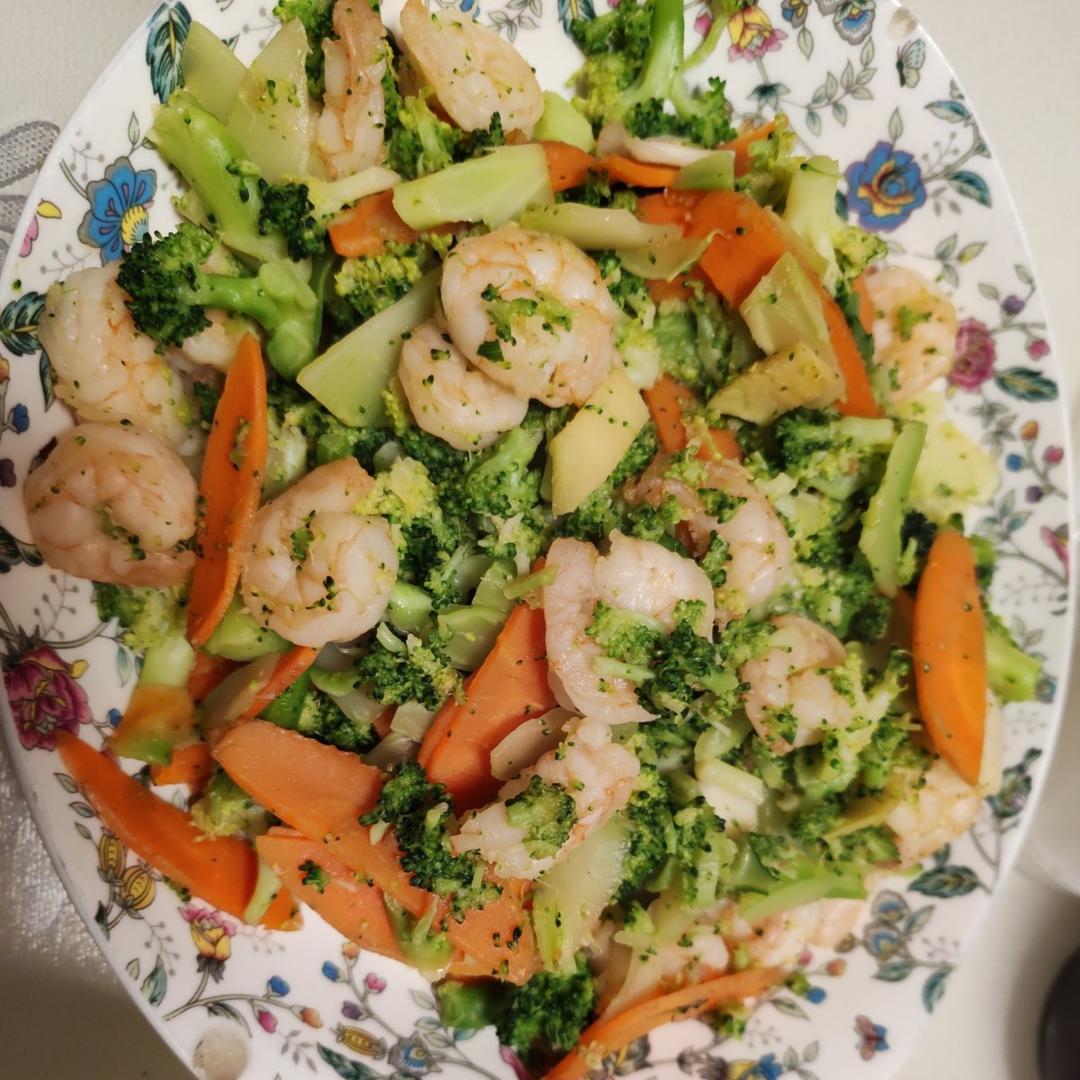 西兰花胡萝卜炒虾仁