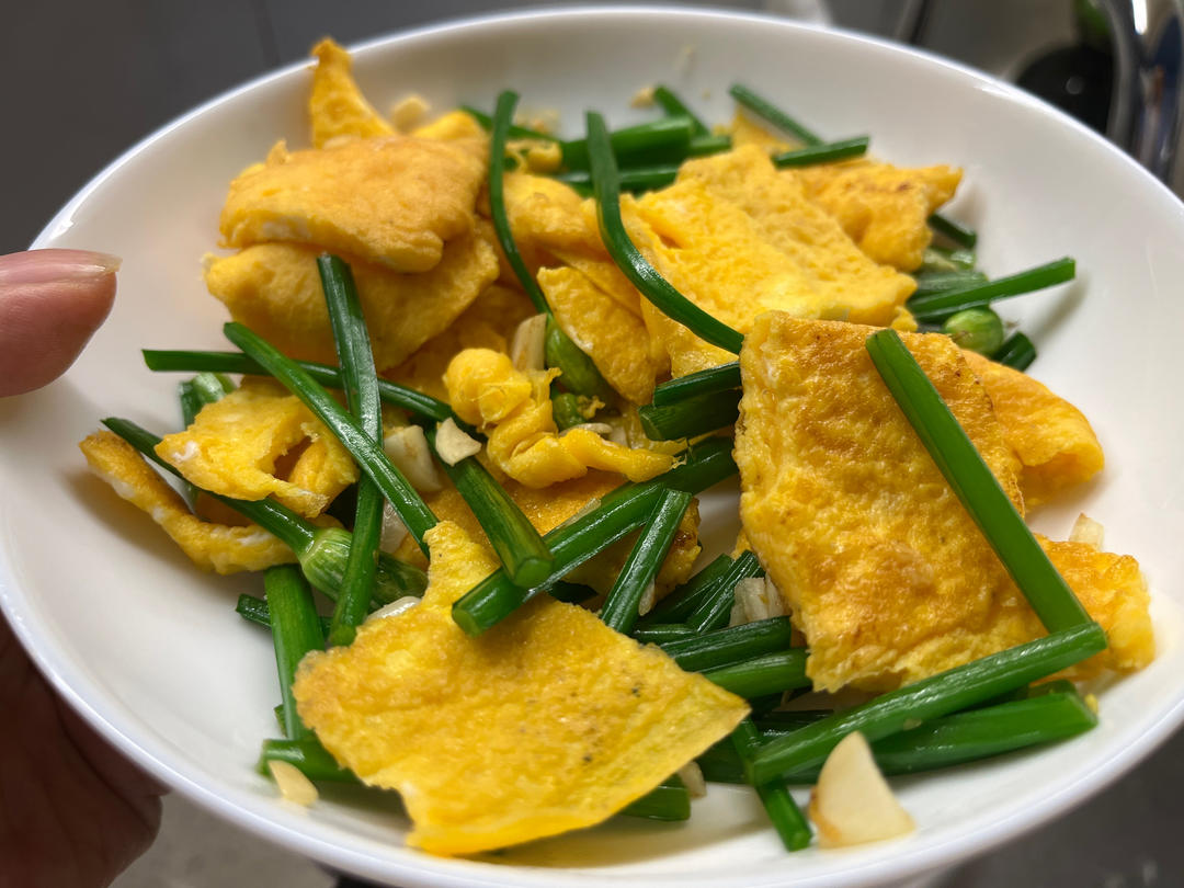 韭菜花炒鸡蛋