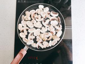 橄榄油煎口蘑（生酮饮食）的做法 步骤4