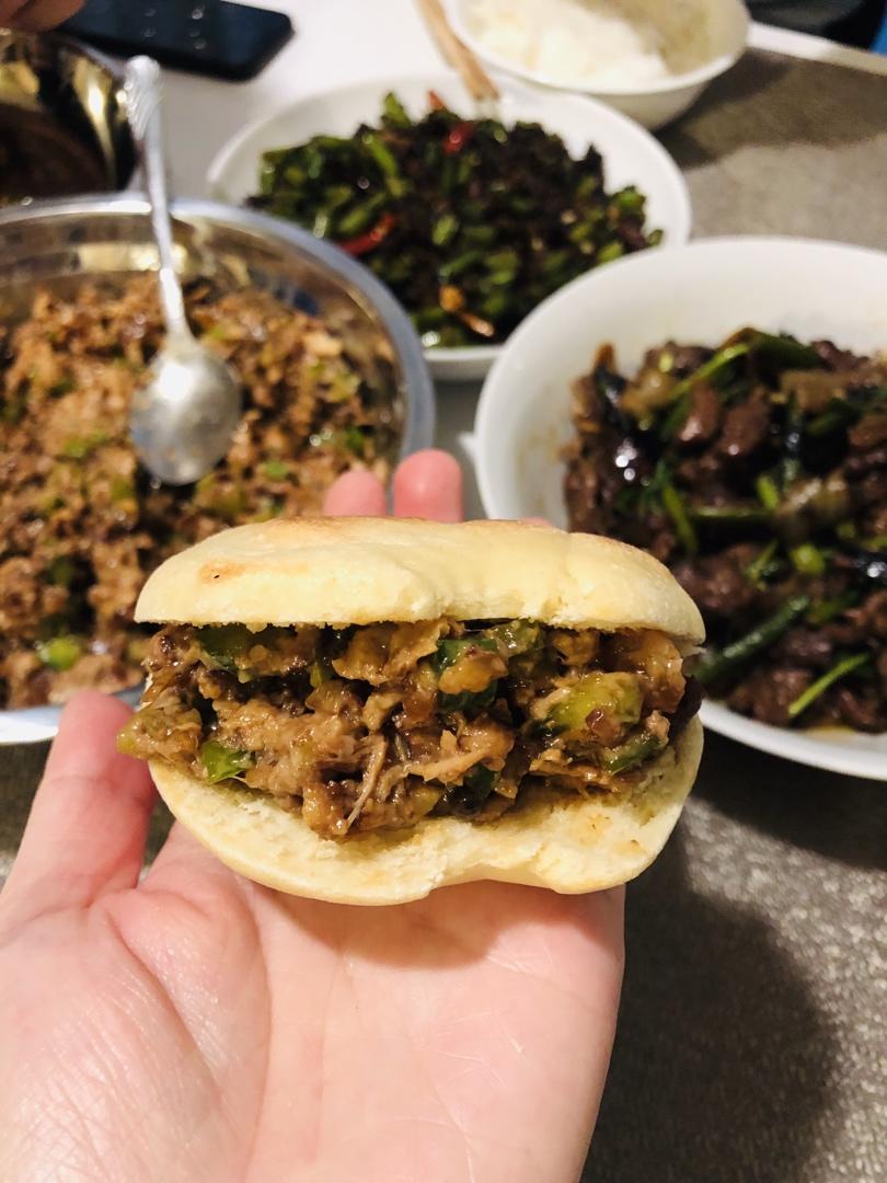 肉夹馍(白吉馍的制作)