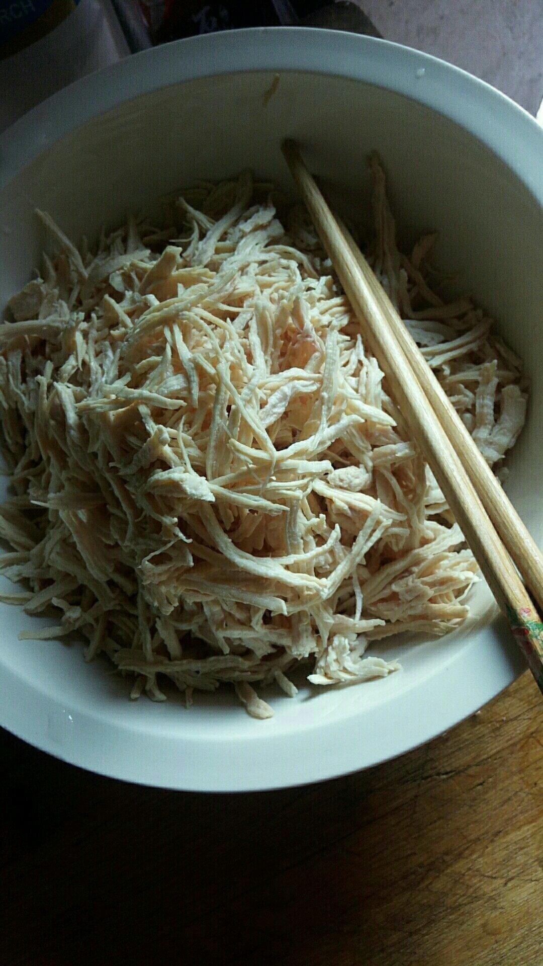 麻酱鸡丝凉面