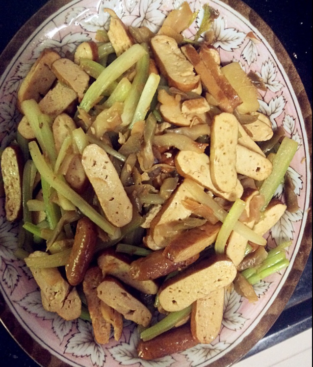 芹菜炒香干