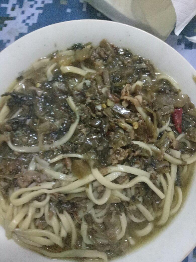 酸菜肉丝面