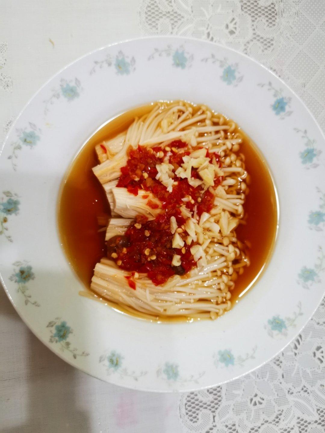 超级简单又入味的剁椒金针菇