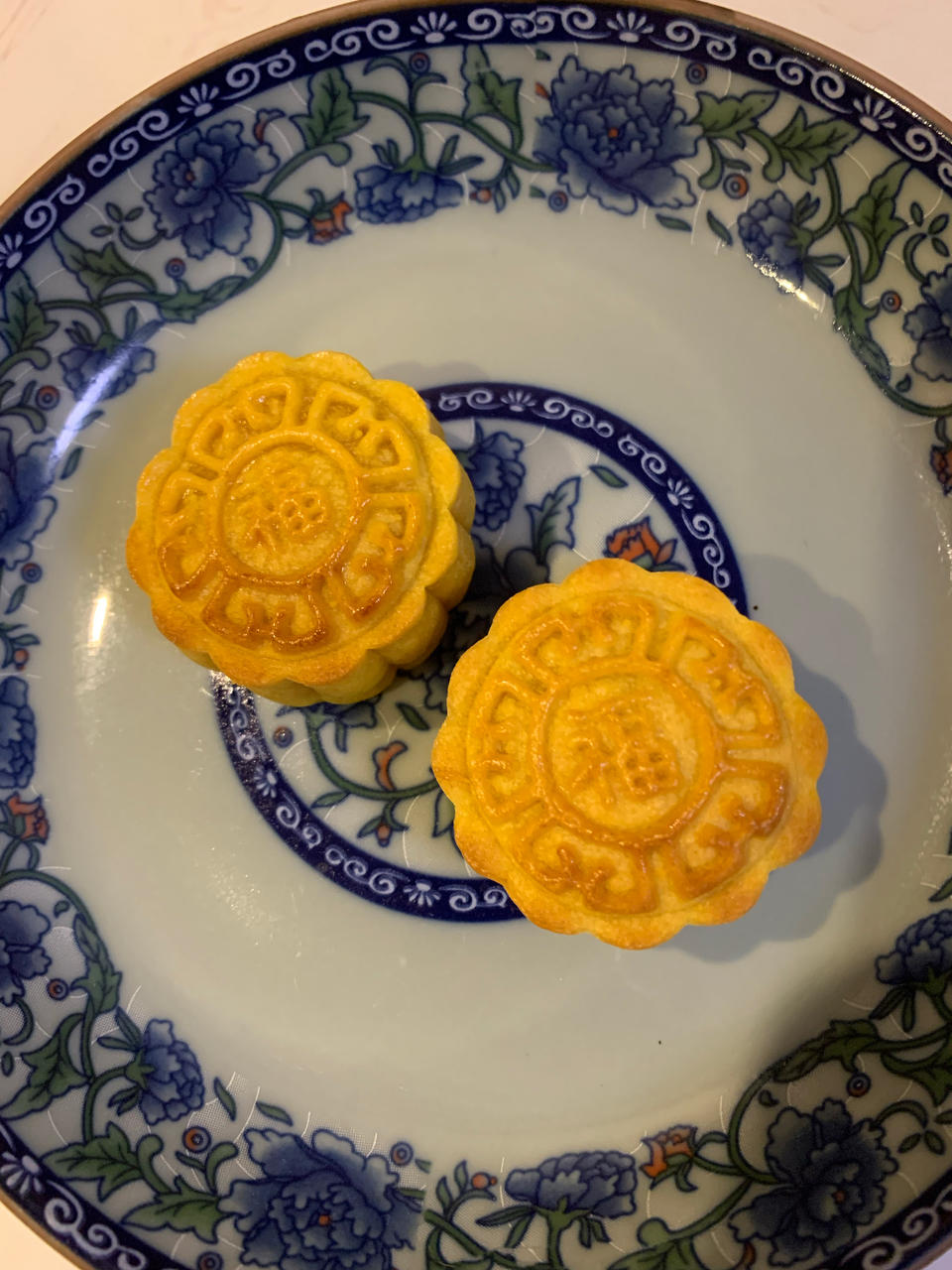 可以透光的网红奶黄月饼 | 附流心馅包裹小技巧