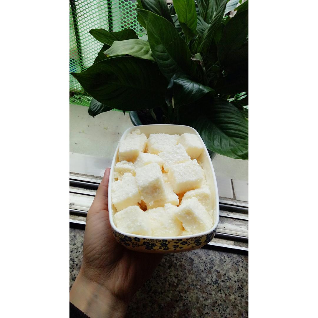 完胜85度C牛奶椰丝小方