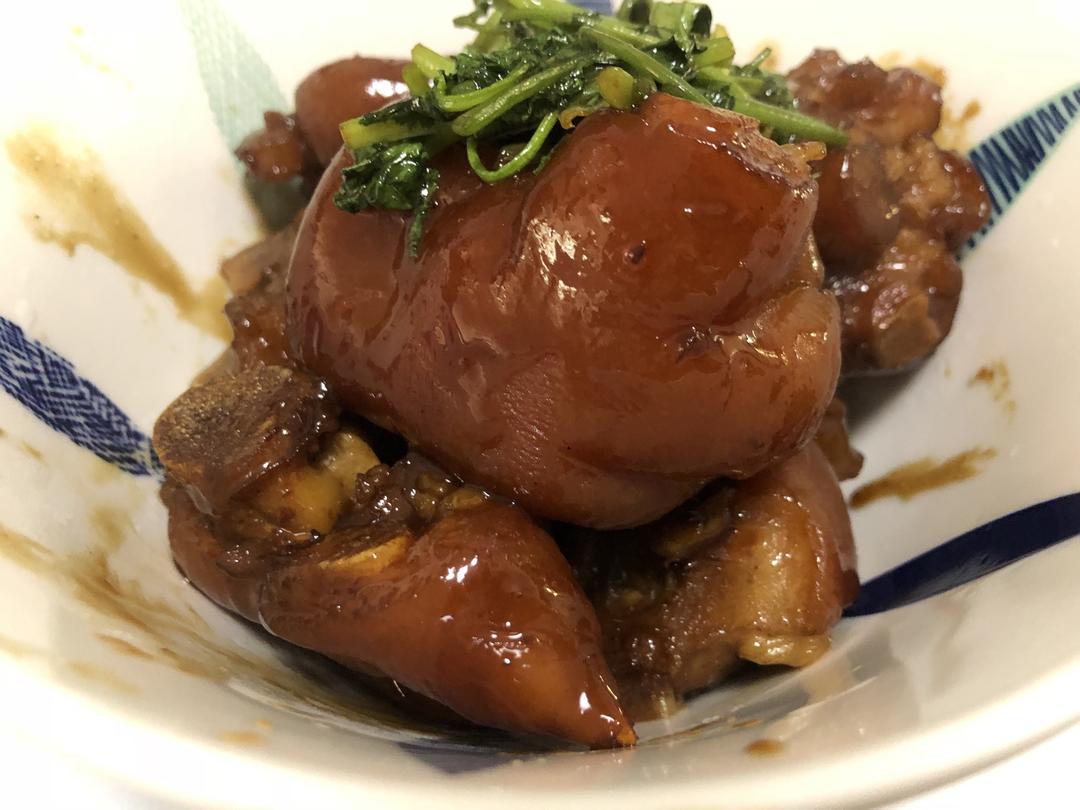 元气满满的猪蹄花的做法