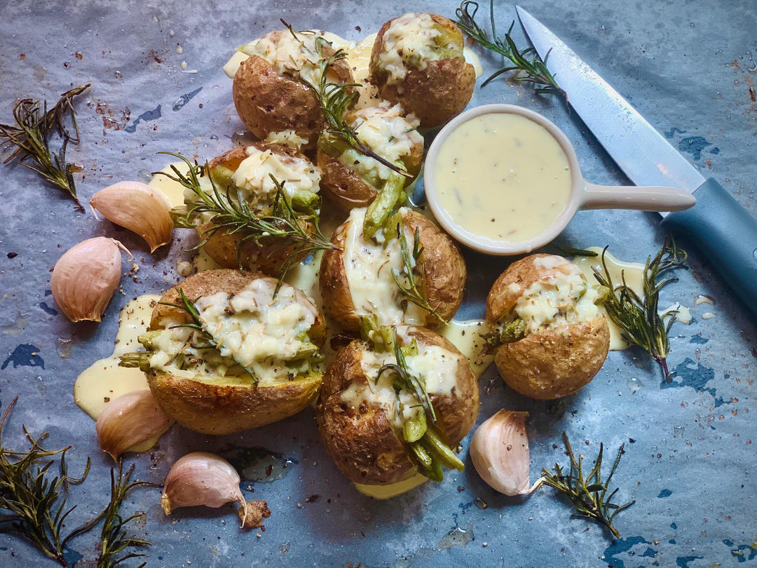 迷迭香烤土豆，这样烤它不香吗！