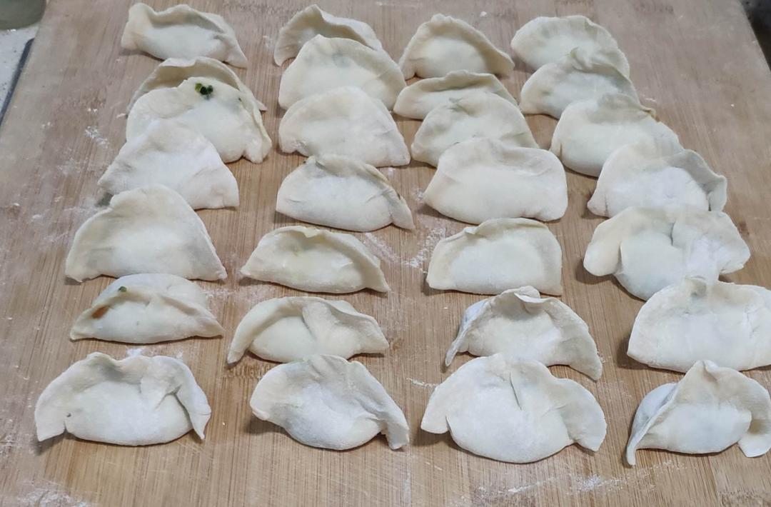 普通大肚饺子包法（内有羞答答小视频ヾ(@^▽^@)ノ　）