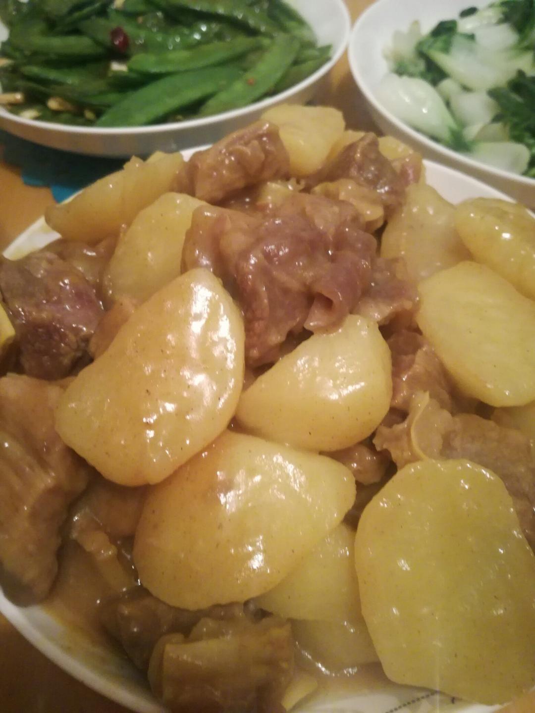 番茄土豆炖牛腩