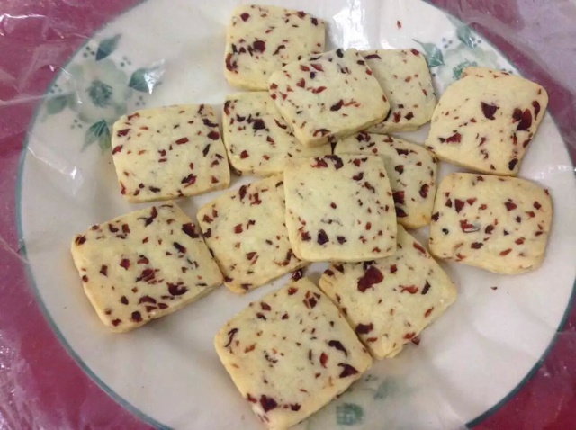 蔓越莓饼干的做法（烤箱做饼干）