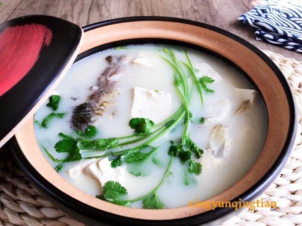 鲫鱼豆腐汤