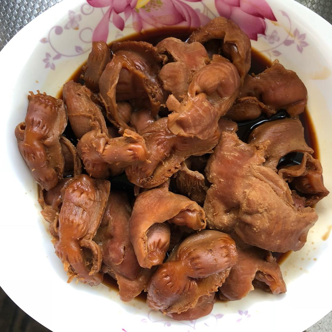 能吃会捣腾的大倩倩做的香辣卤鸡胗