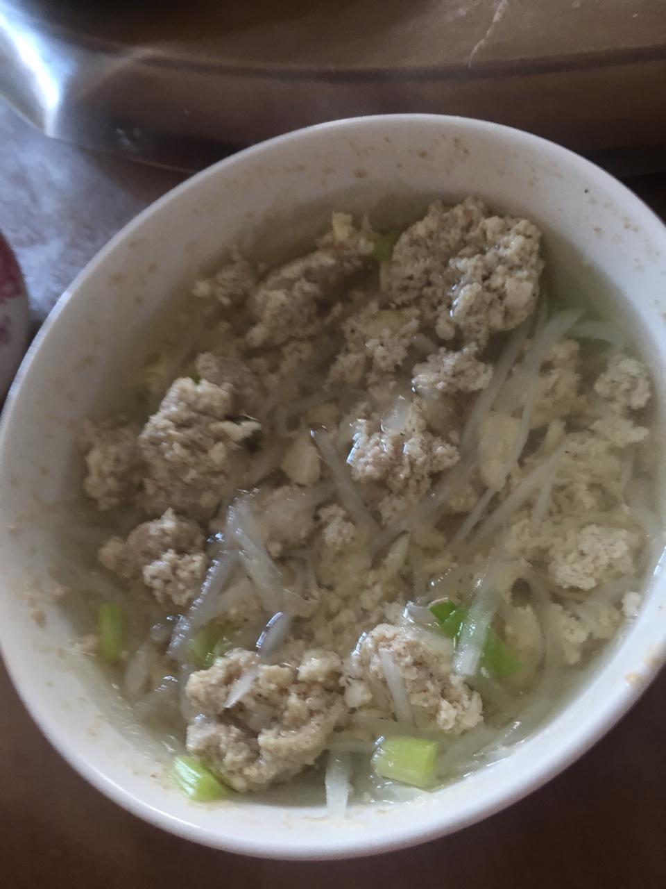 【10分钟系列】白萝卜豆腐圆子汤