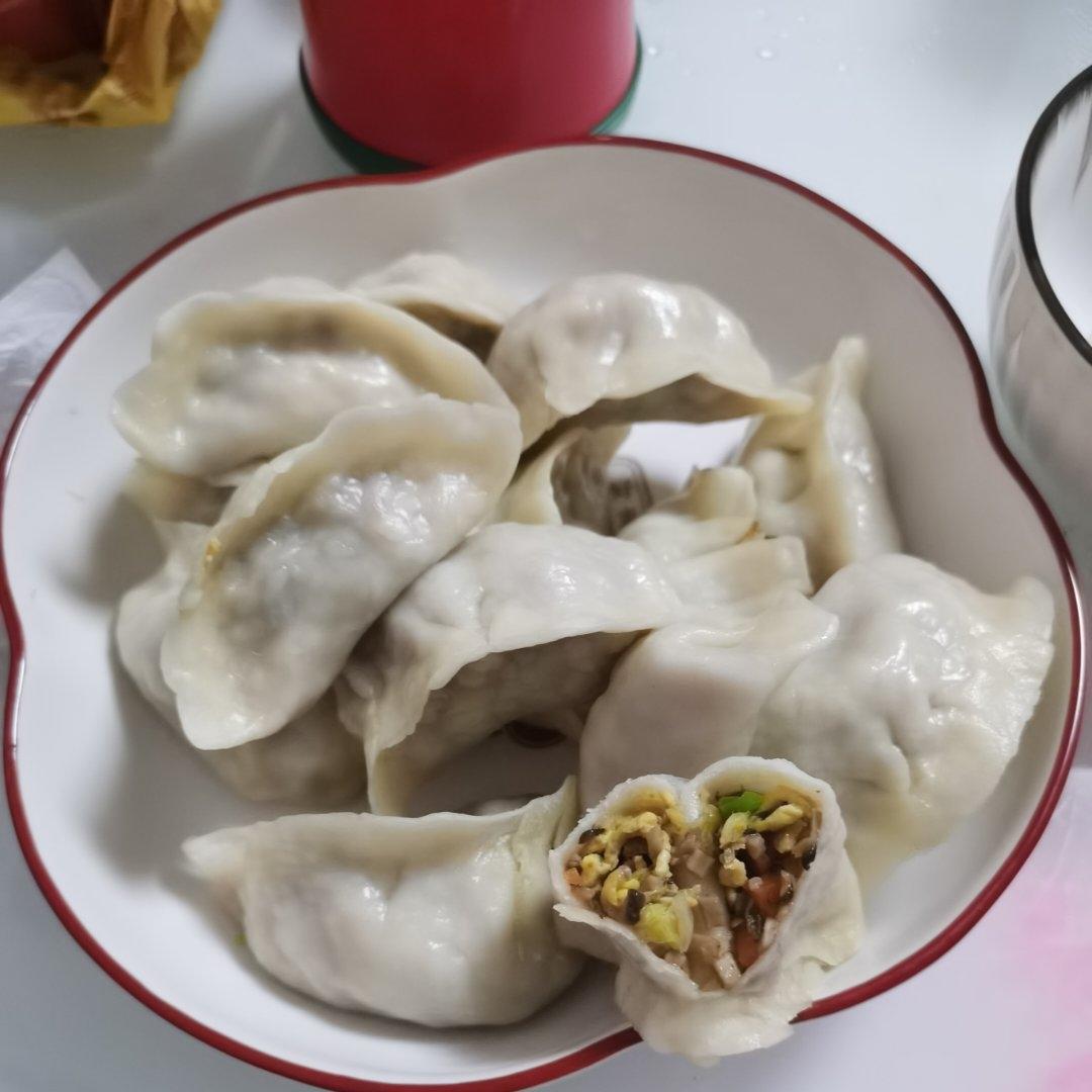 比肉馅还好吃的白菜香菇素馅饺子