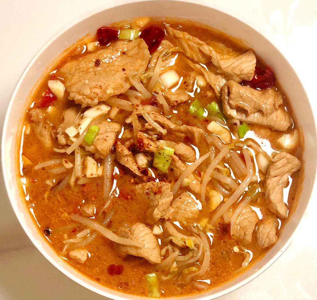 跟四川朋友学的水煮肉片 这也太香了！！