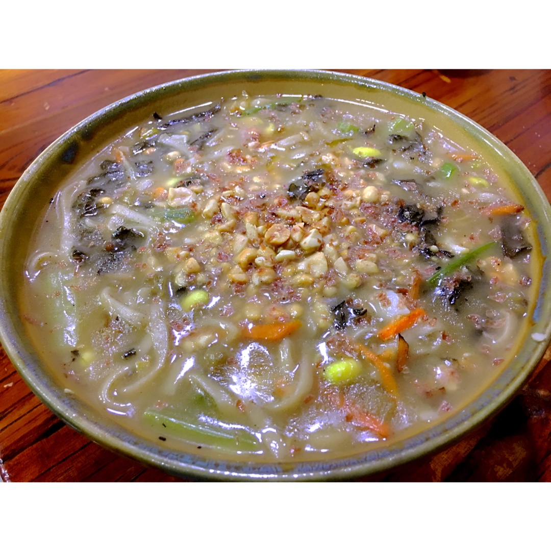 六六的麻咪做的芝麻叶糊涂面