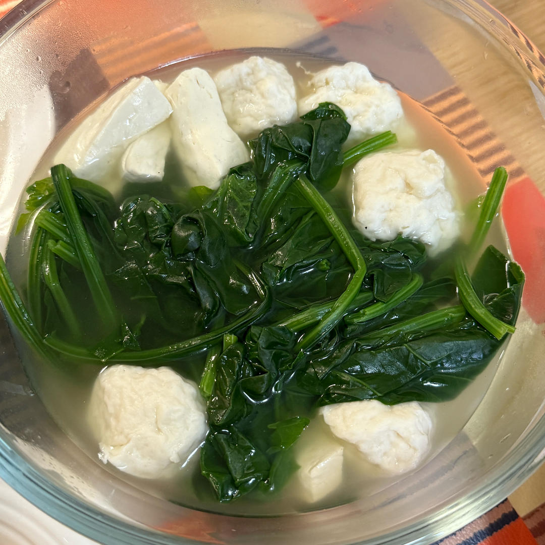 鱼丸菠菜汤