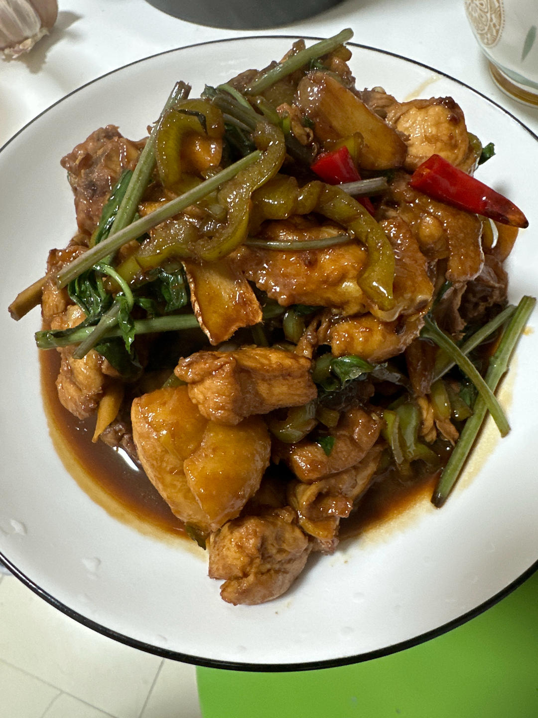 正宗台式三杯鸡（零失败！周围朋友全都赞不绝口！ 😁）