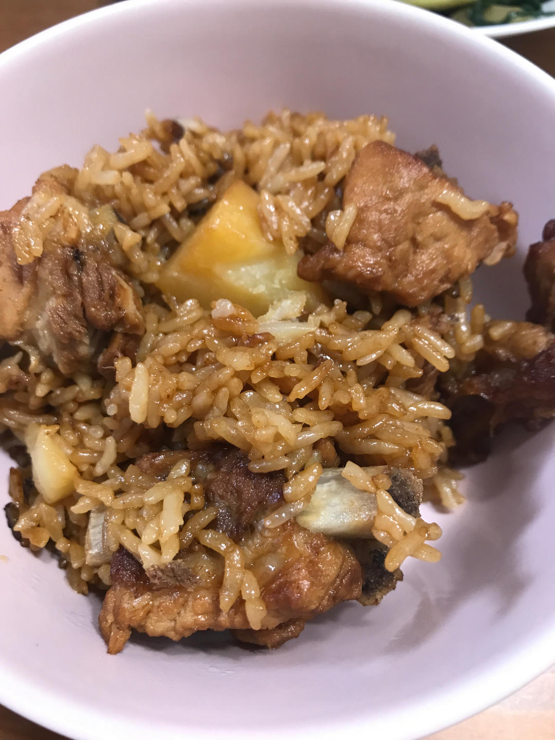 排骨焖饭，销魂一锅端。