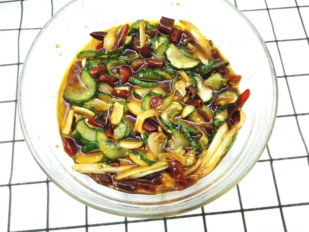 超爽口超脆夏日腌黄瓜李子卷心菜