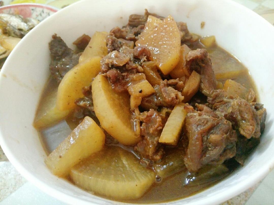 萝卜炖牛腩