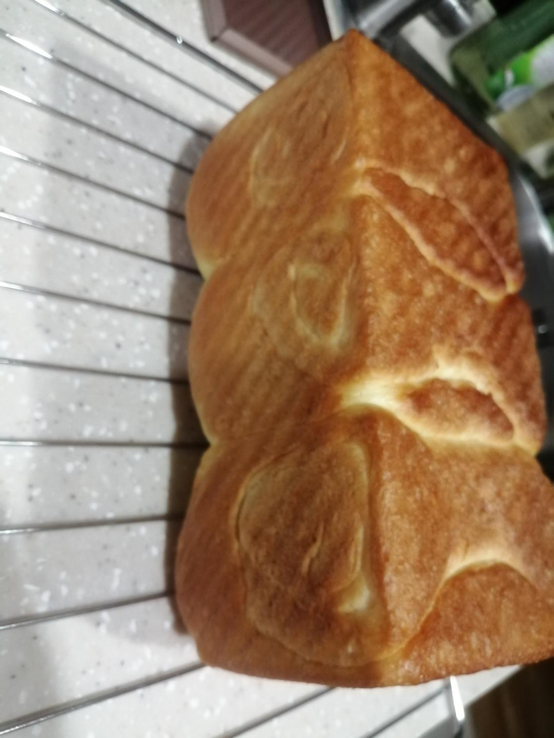 手揉植物油吐司