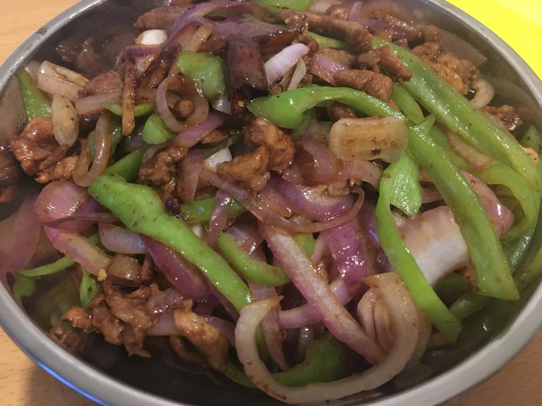 洋葱青椒炒肉丝