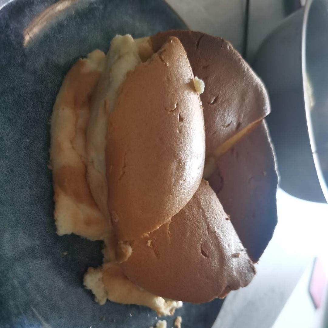 堪比柯基屁股
爆浆芝士🧀古早蛋糕