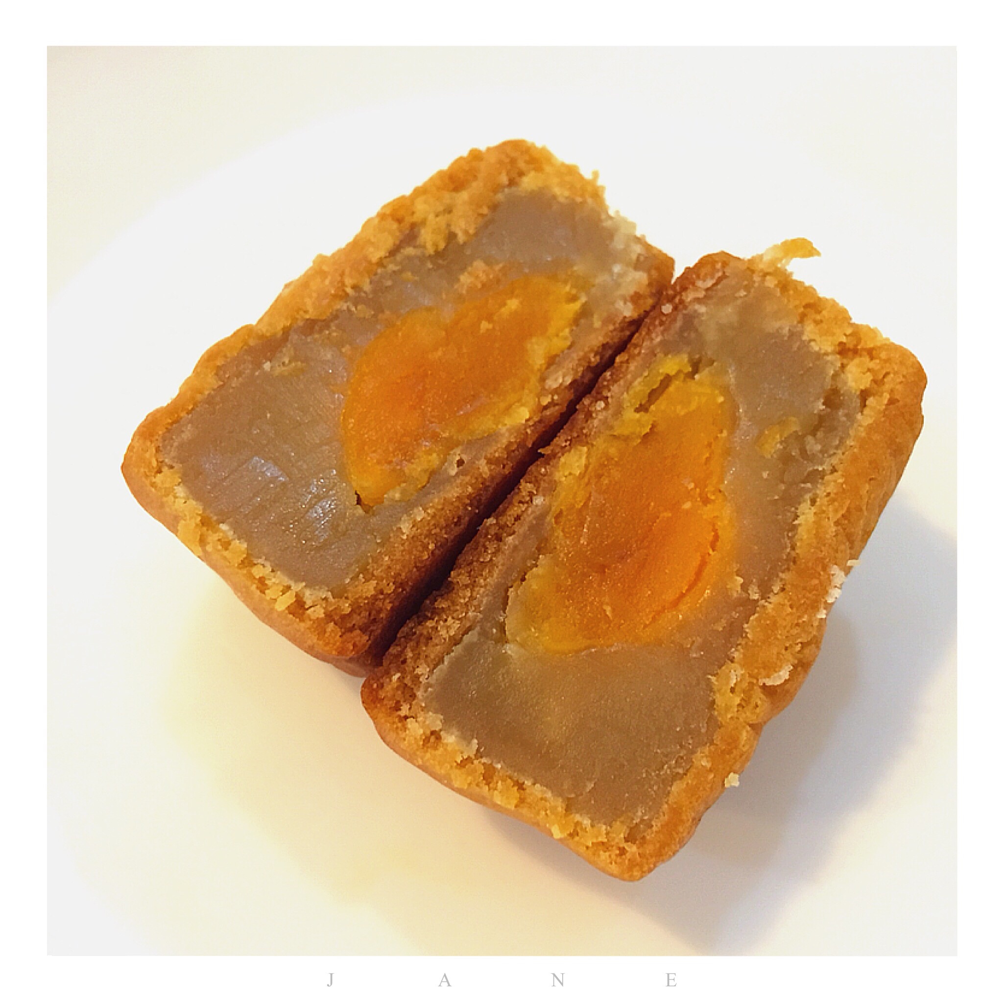 广式月饼——蛋黄莲蓉月饼