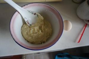 豆渣香椿饼的做法 步骤2