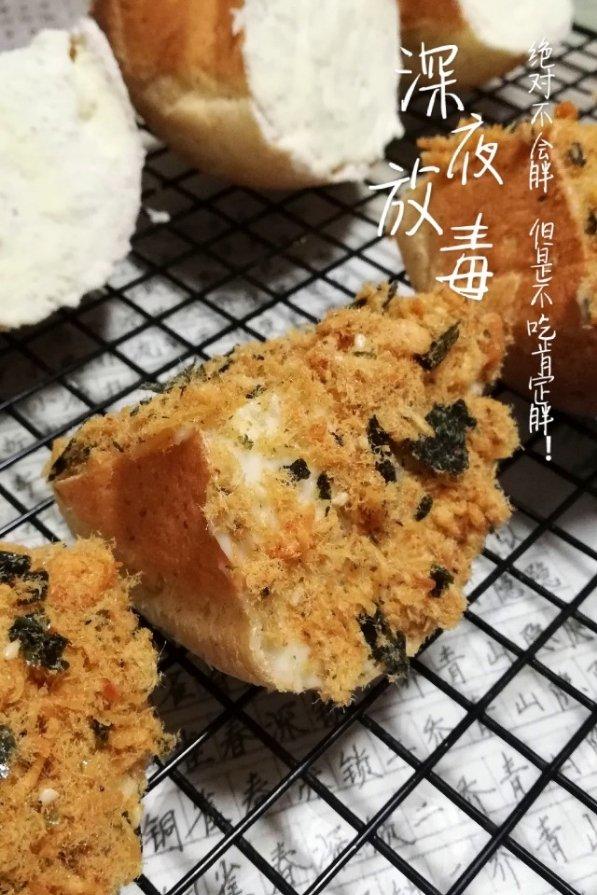 奶酪包和肉松包